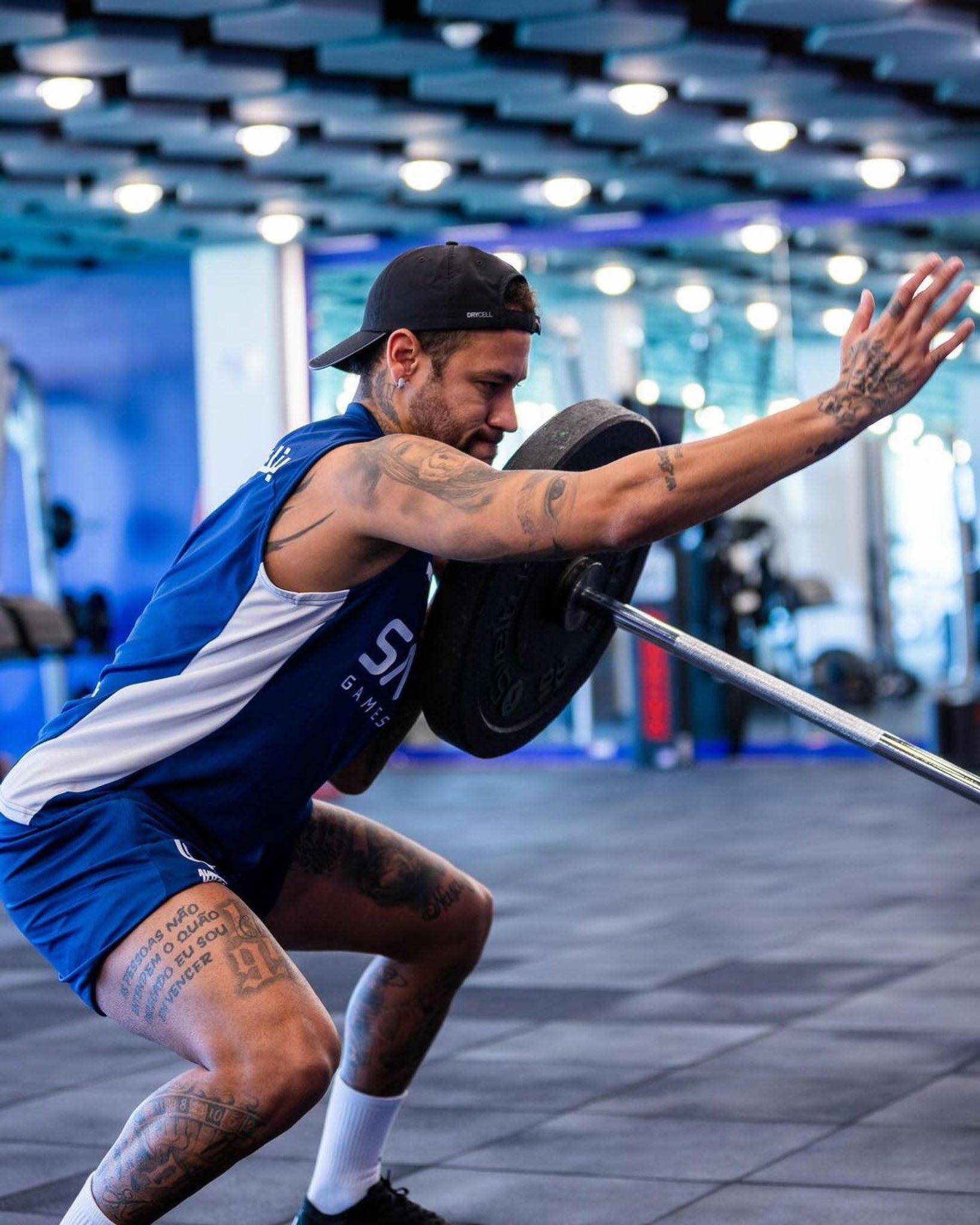 包含内马尔回归赛场，挺进下一轮首场状态亮眼，G2观众沸腾！的词条九游游戏社区交流